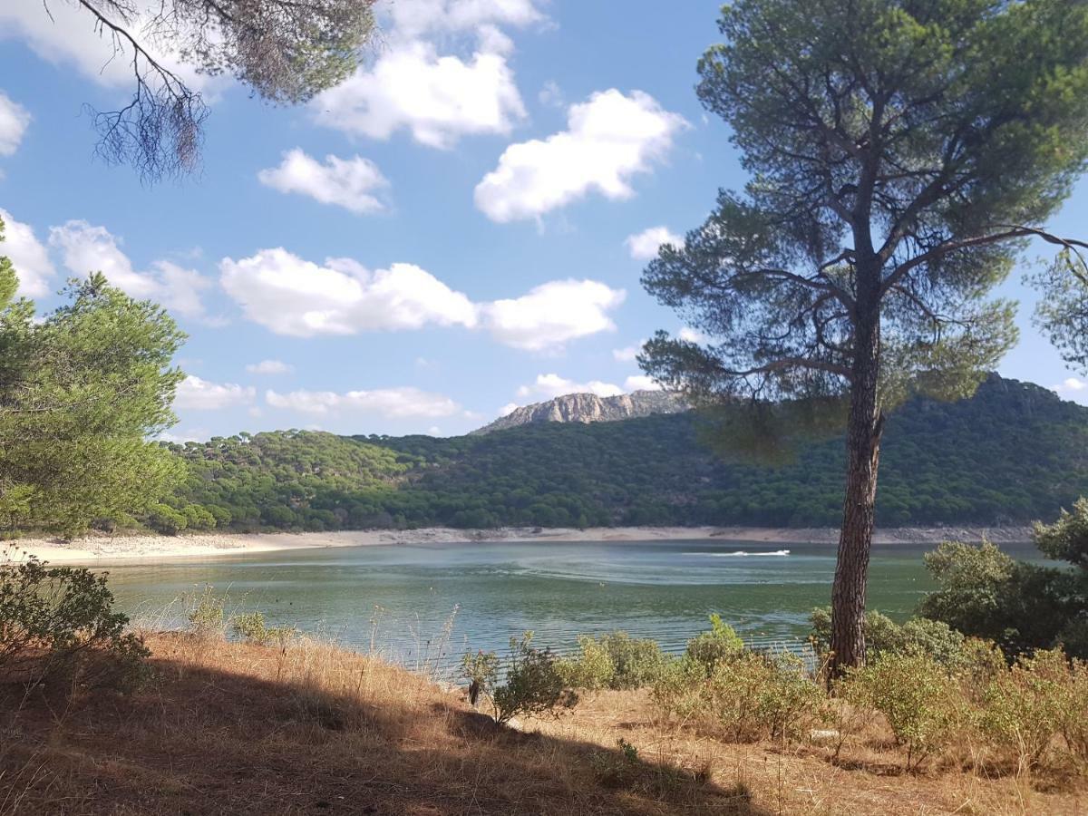 Retiro Chic Frente Al Lago - A 1 Hora De Madrid, Pantano De San Juan San Martín de Valdeiglesias Exterior photo